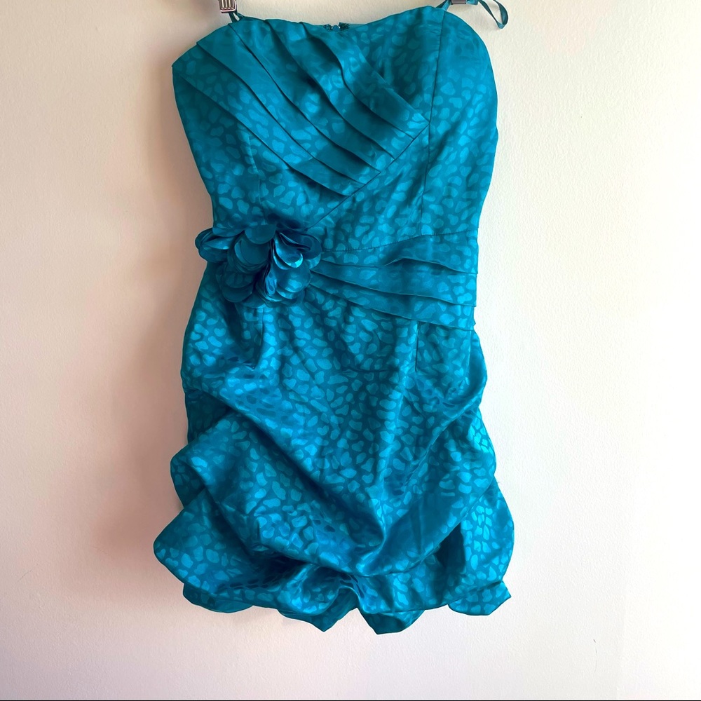 Le Château Teal Strapless Bubble Hem Cocktail Dress NWT M